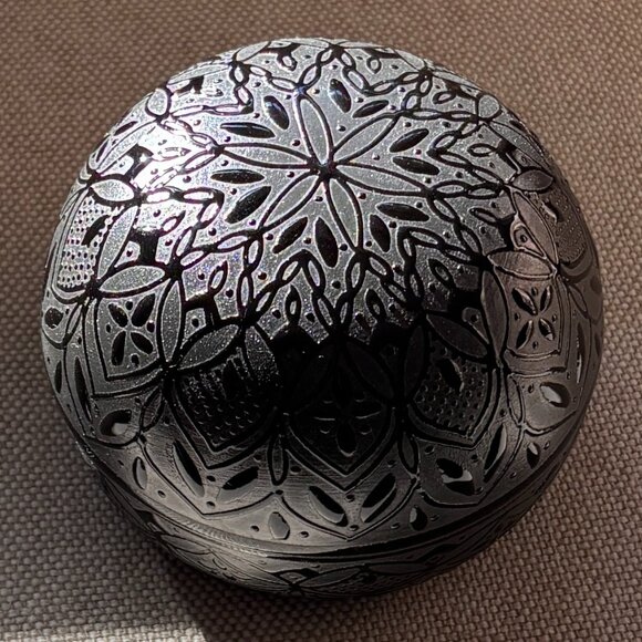 Javier Servin Hand Painted Trinket Box Pottery Ceramic Black - Picture 1 of 6